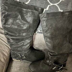 Black Knee-High Boots with Buckle Detail